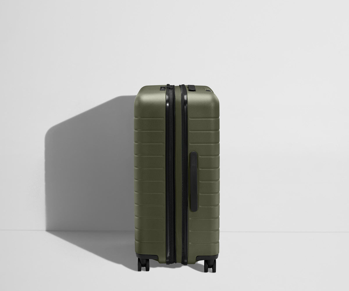 The Medium Flex in Olive Green