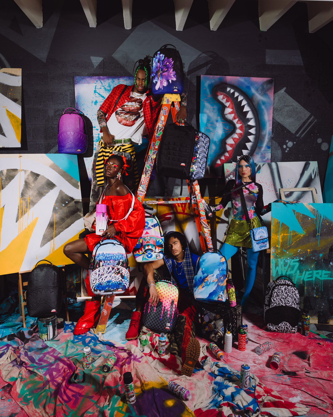 WYNWOOD WALLS COLLAB MURAL MUSEUM MESSENGER SLING