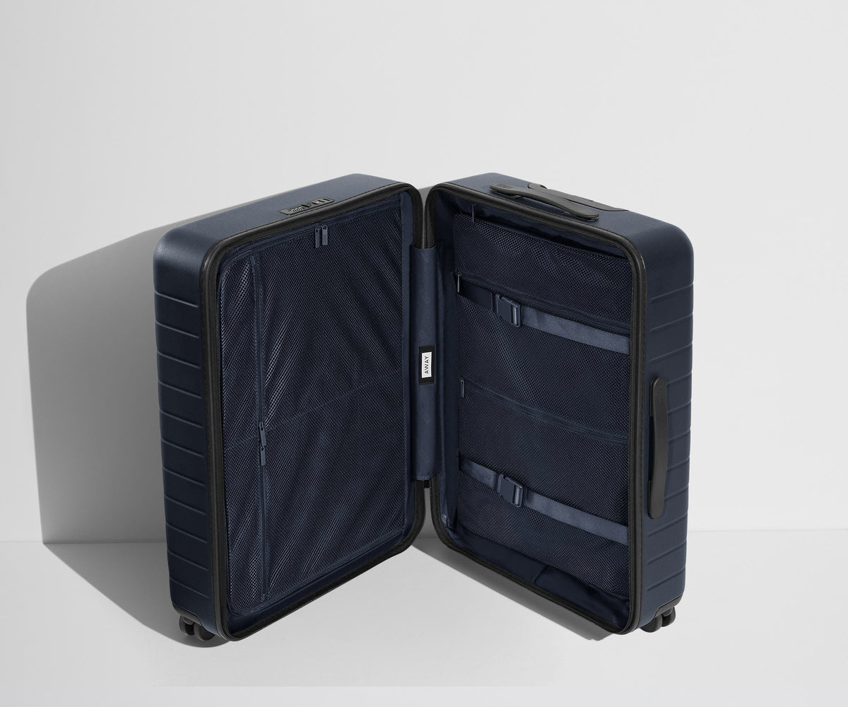 The Medium in Coast Blue