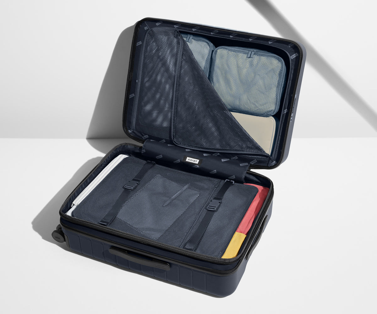 The Medium Flex in Navy Blue