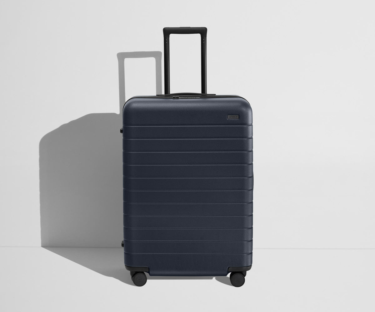 The Medium Flex in Navy Blue