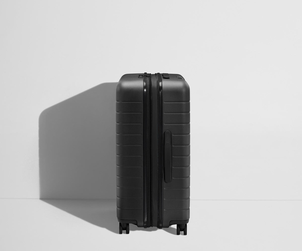 The Medium Flex in Jet Black