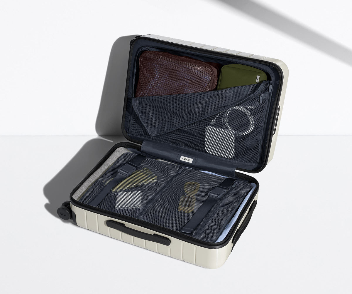 The Carry-On in Salt White (Gloss)