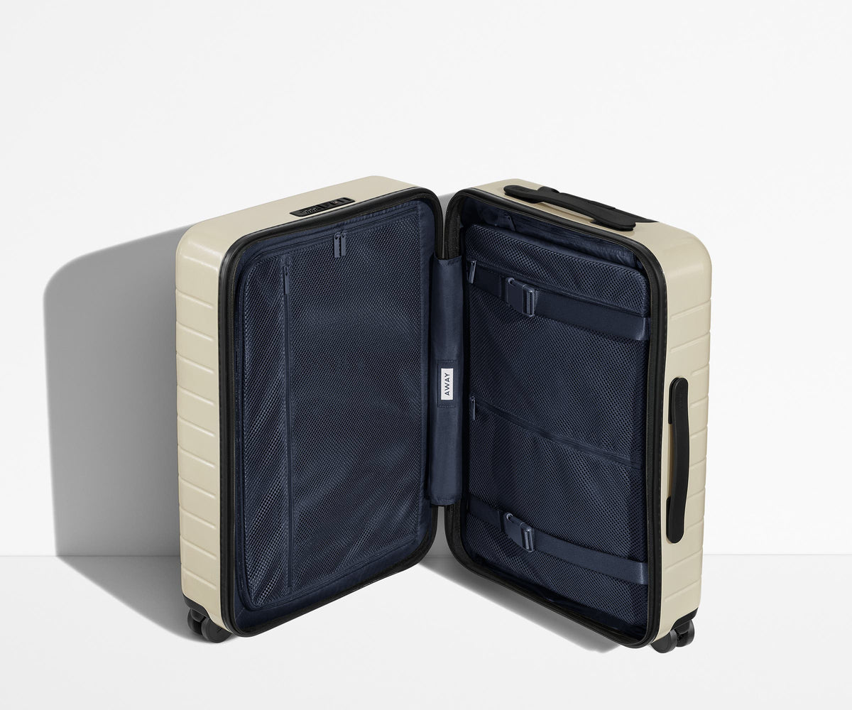 The Carry-On in Salt White (Gloss)
