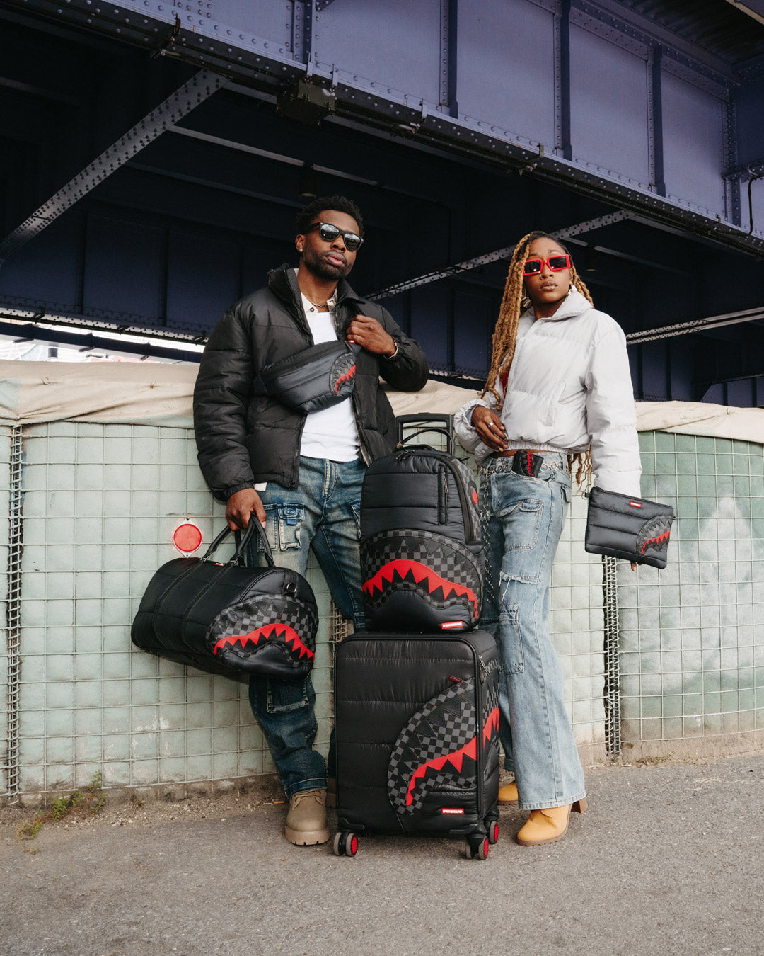 SNOWWSTORM PUFFER CROSSOVER CLUTCH