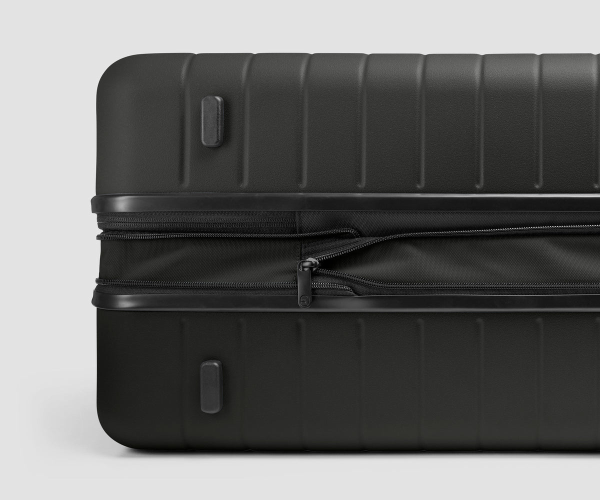 The Medium Flex 3 in Jet Black