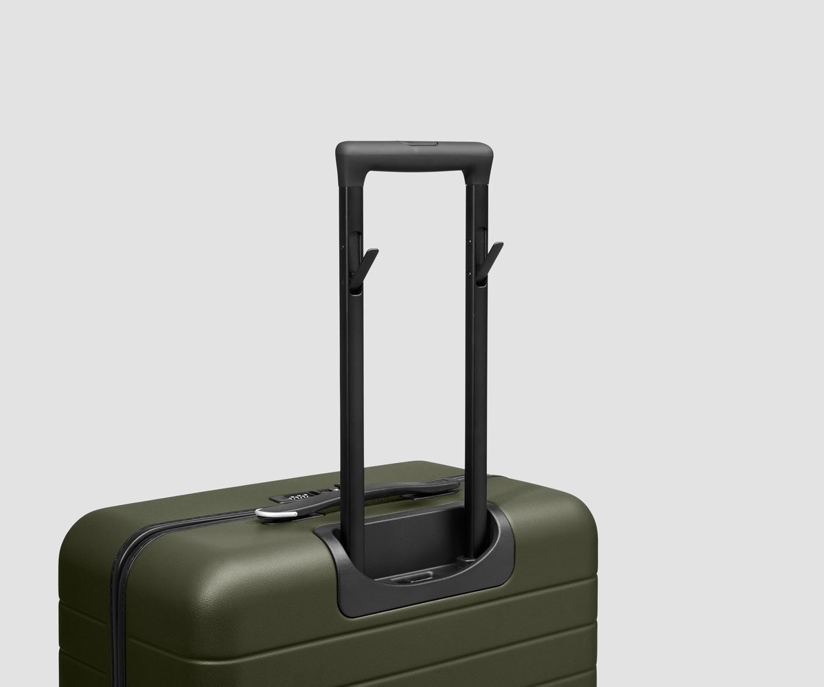 The Carry-On 3 in Olive Green