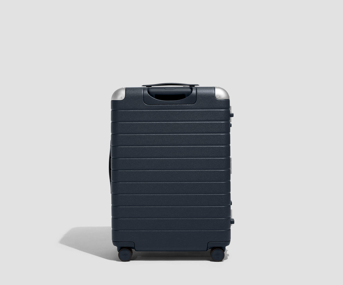 The Aluminum Edge Medium in Navy Blue