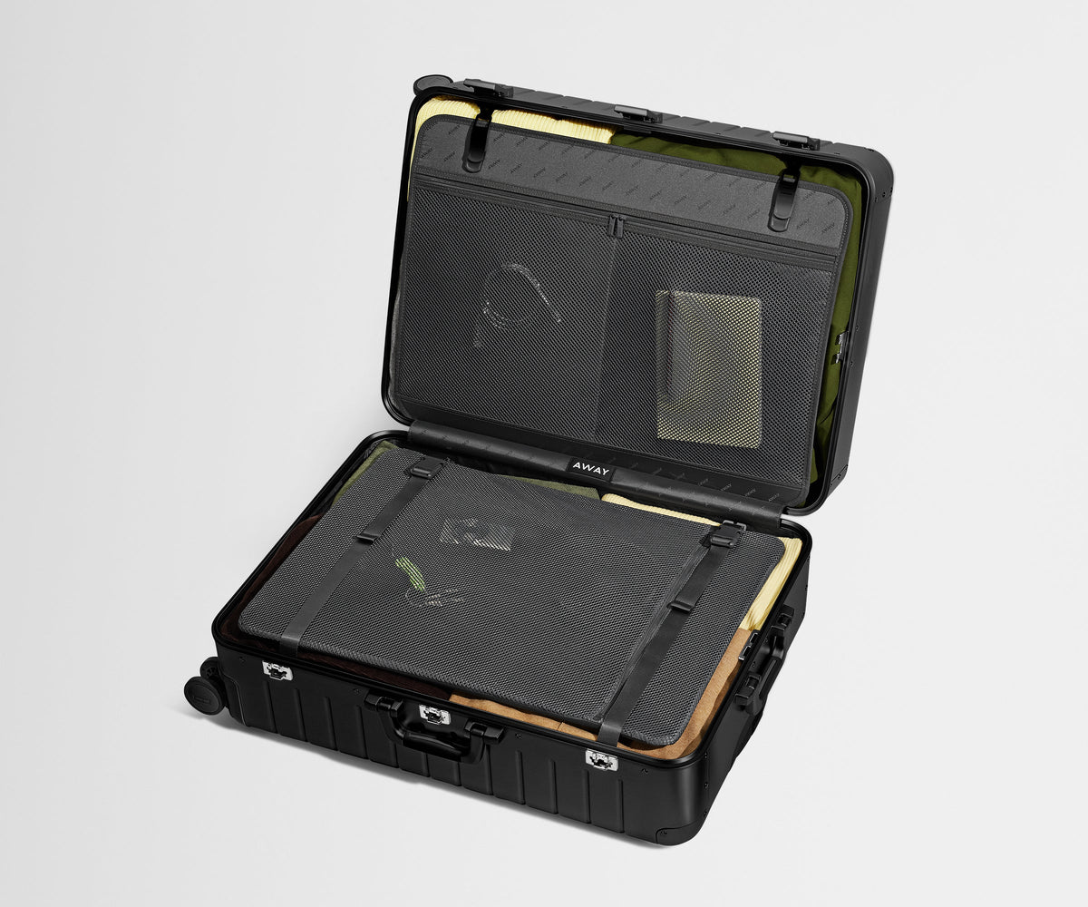 The Large: Aluminum Edition in Onyx Black