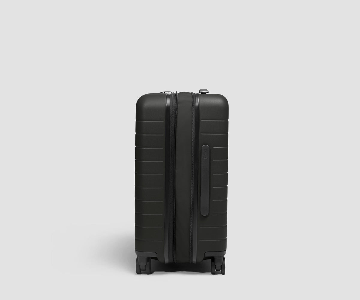 The Bigger Carry-On Flex 3 in Jet Black