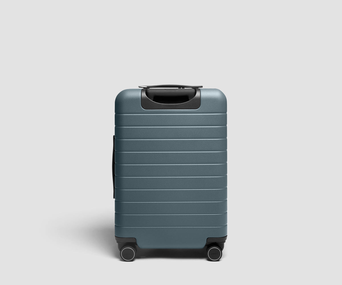 The Bigger Carry-On Flex 3 in Coast Blue