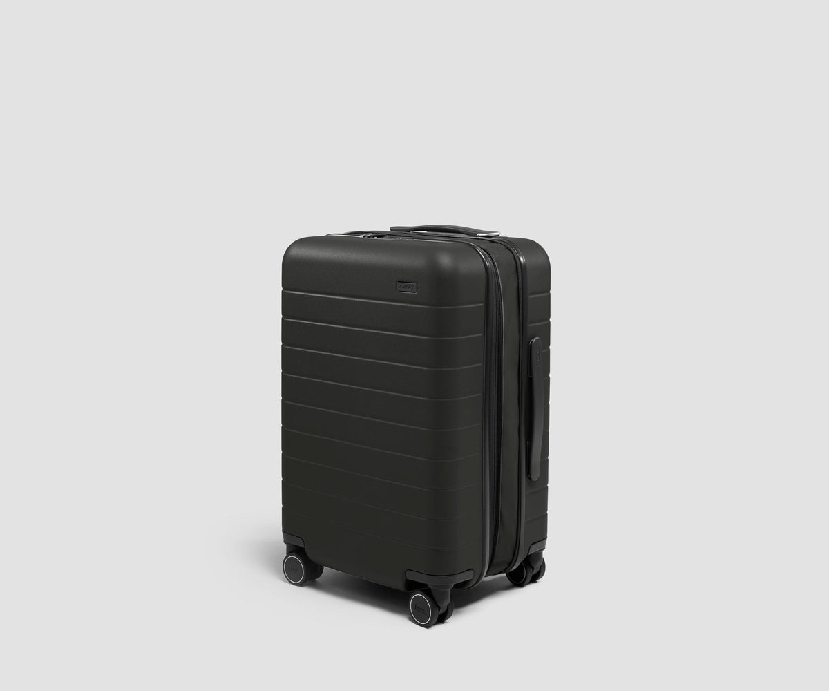 The Carry-On Flex 3 in Jet Black