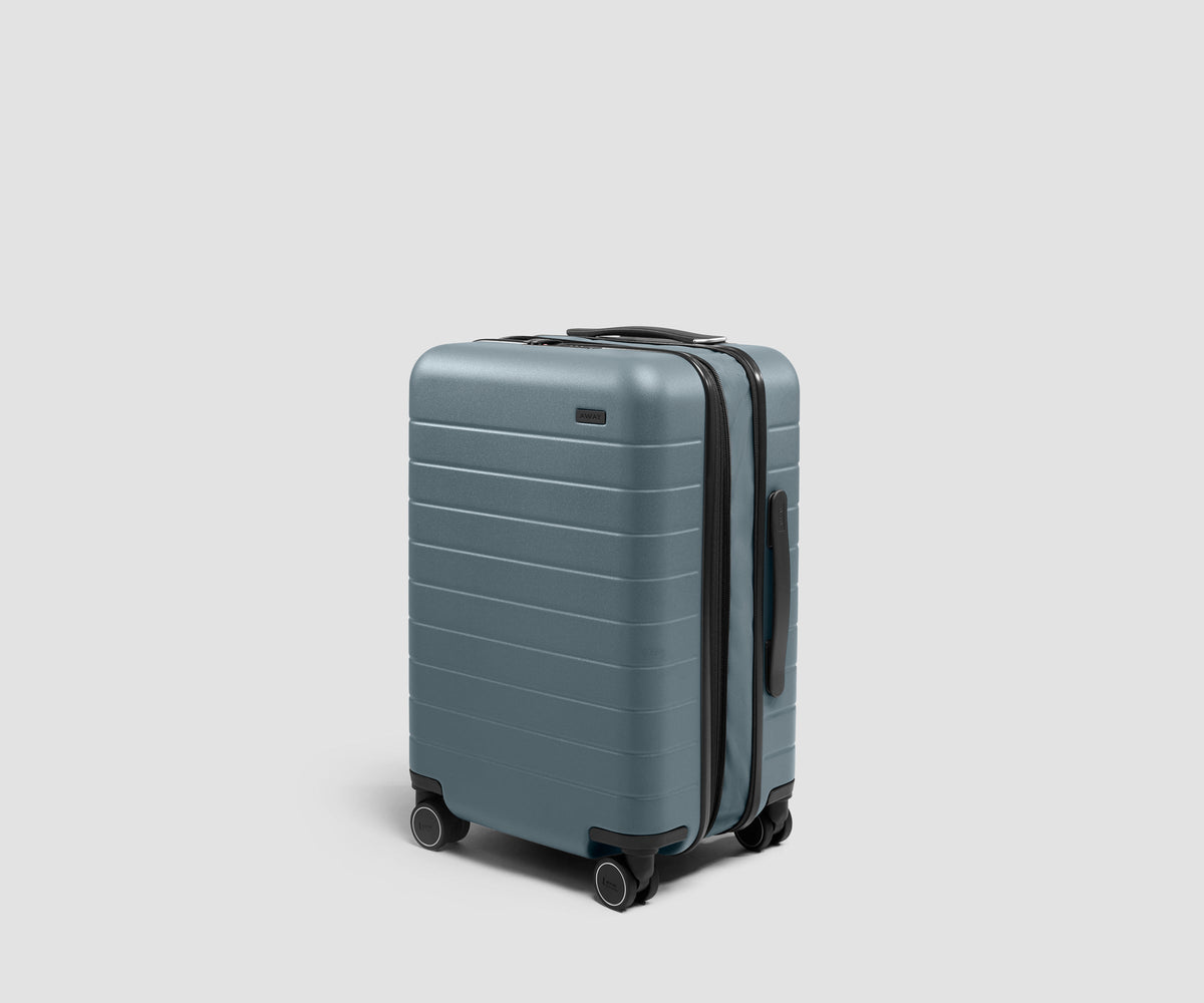 The Carry-On Flex 3 in Coast Blue