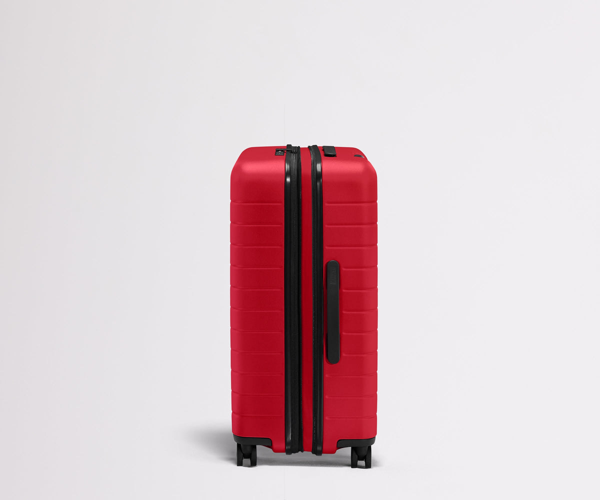 The Medium Flex in Cherry Red