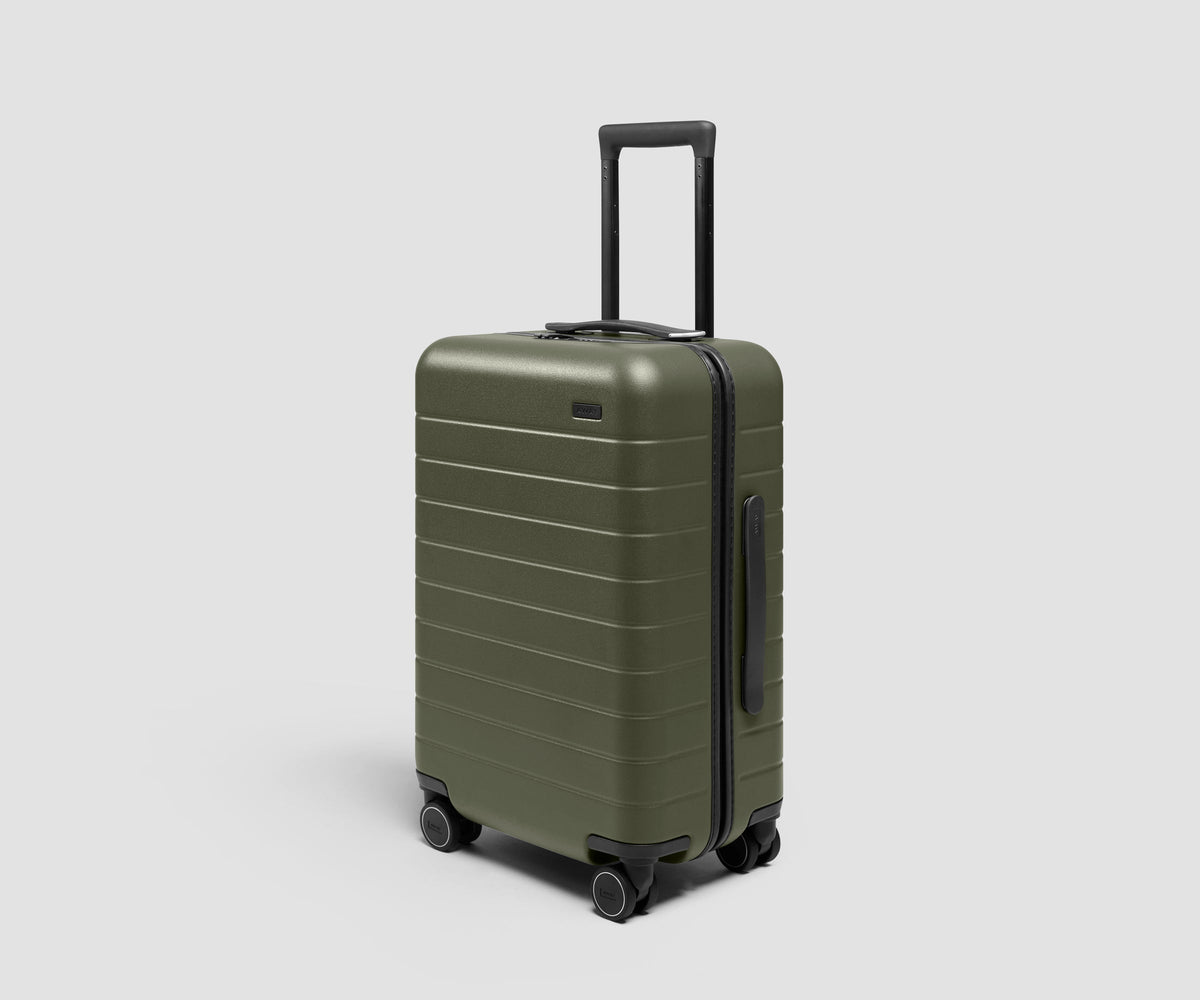 The Carry-On 3 in Olive Green