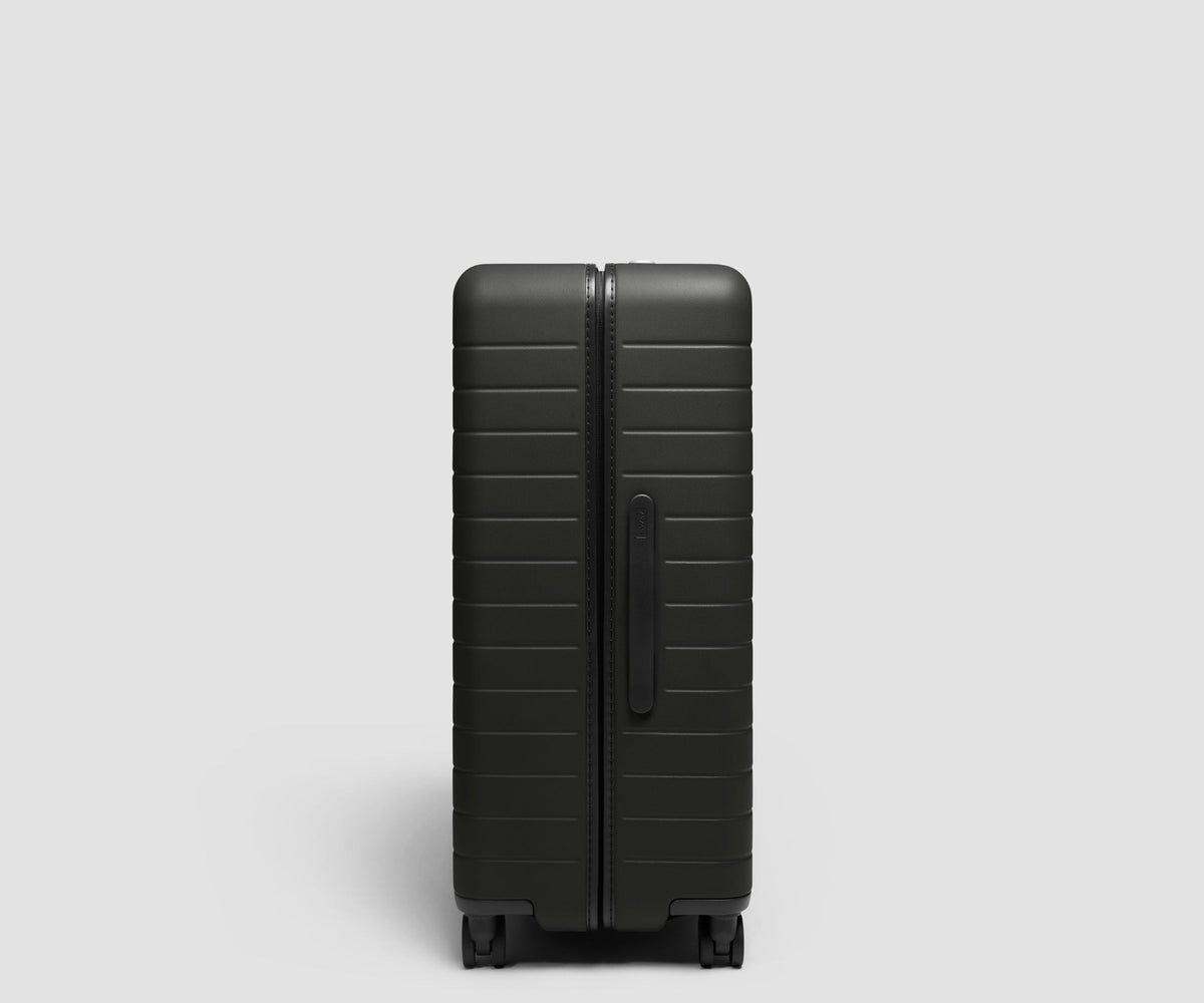 The Large 3 in Jet Black