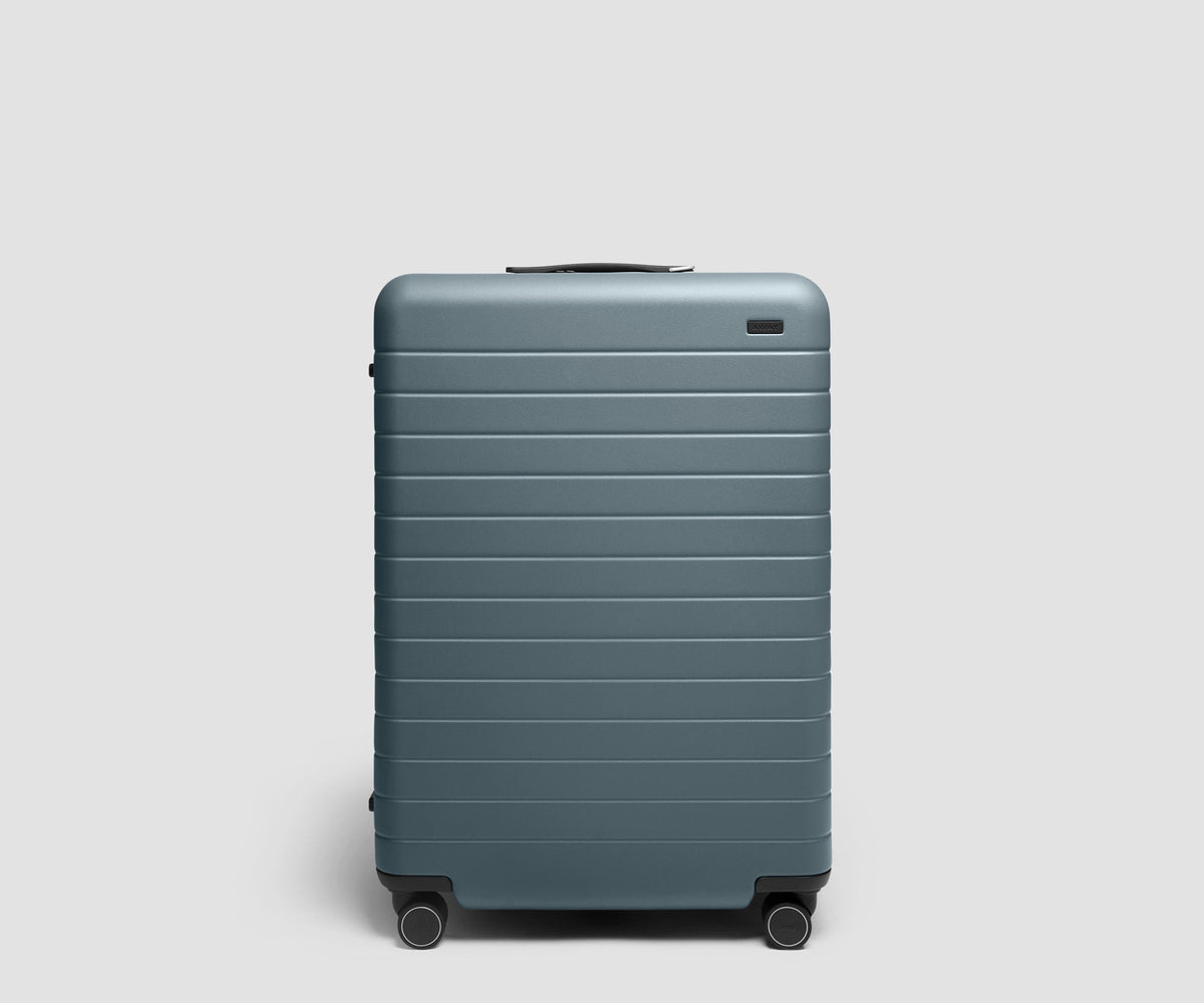 The Large 3 in Coast Blue