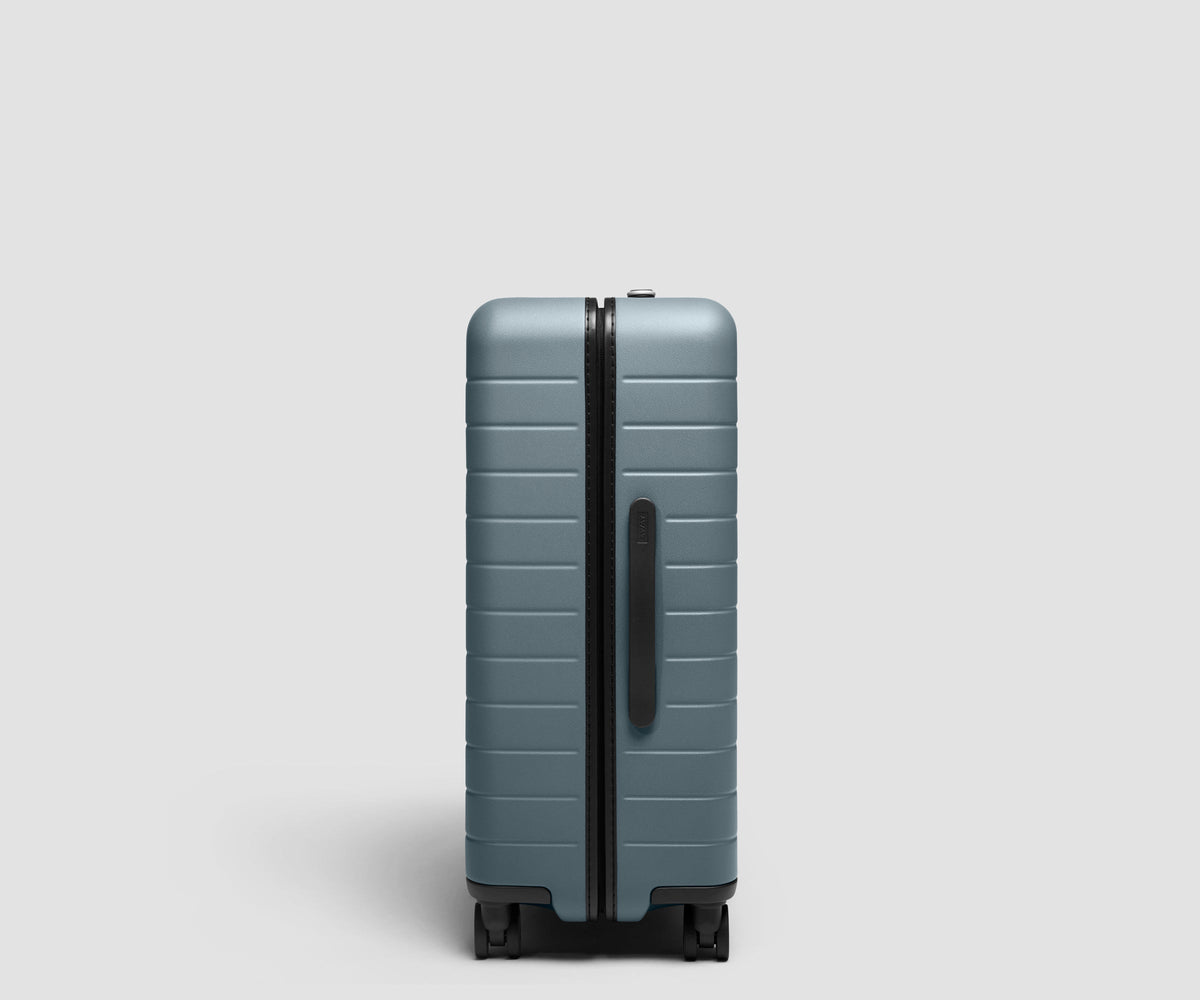 The Medium 3 in Coast Blue