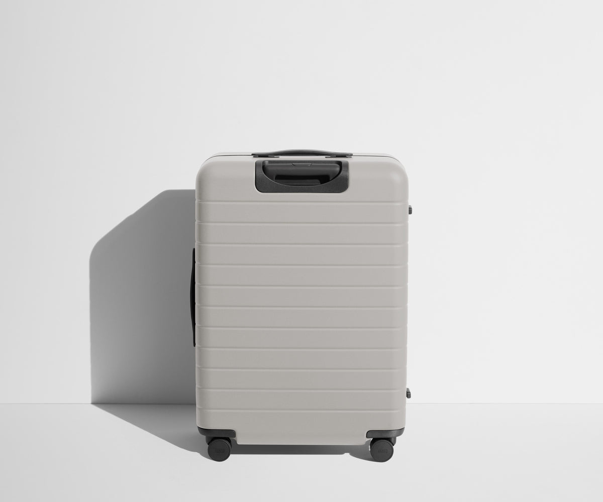 The Medium in Cloud Gray