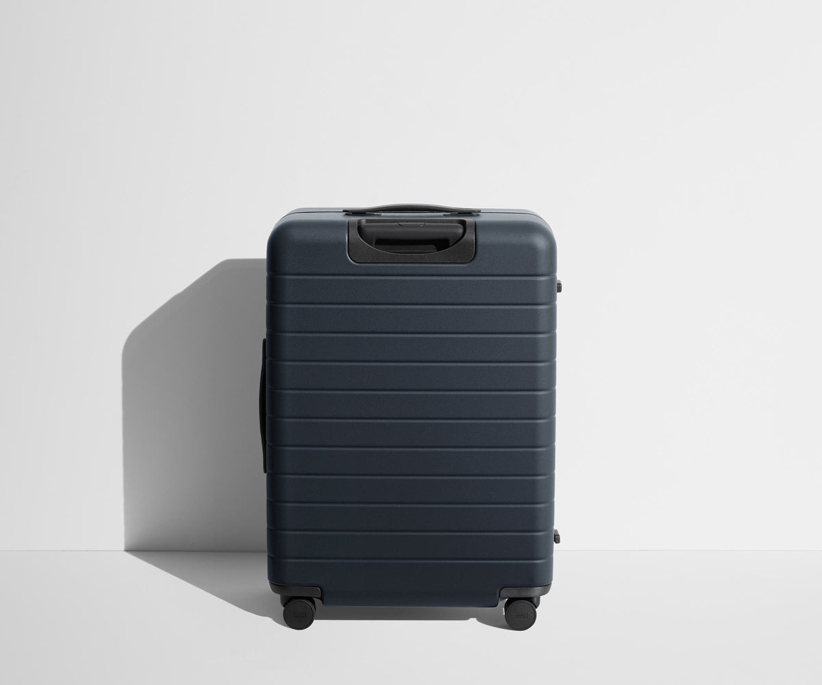 The Medium Flex in Navy Blue
