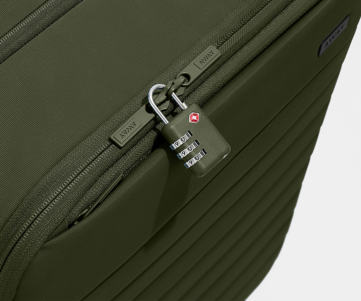 Softside Medium in Olive Green