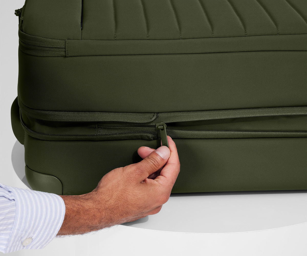 Softside Large in Olive Green