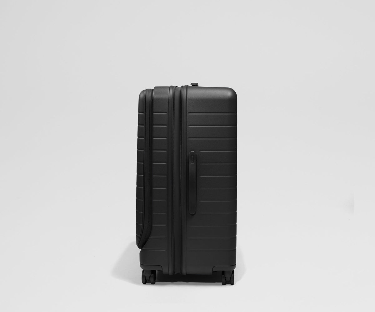Topside Medium Trunk in Jet Black