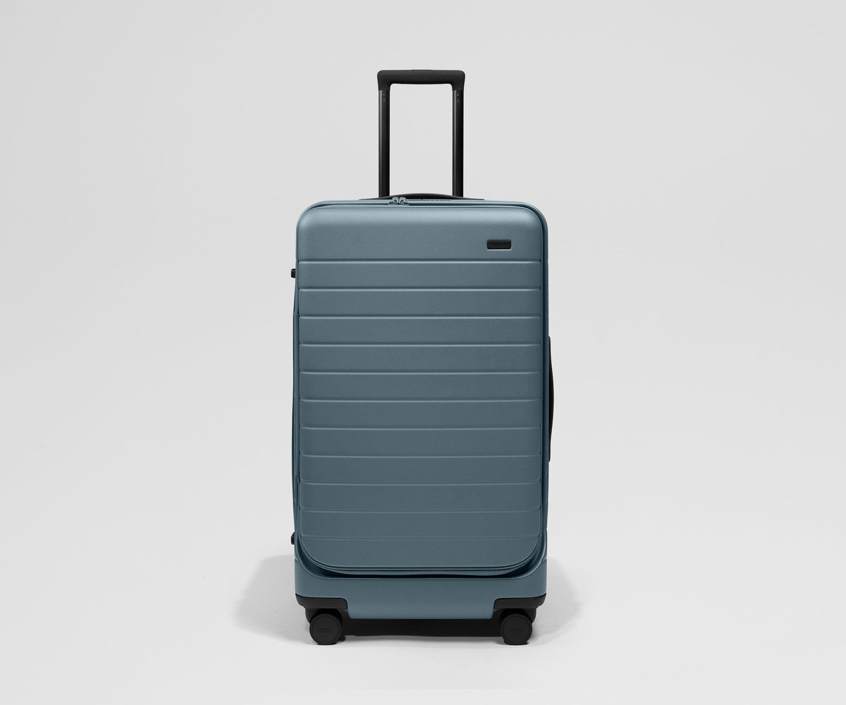 Topside Medium Trunk in Coast Blue