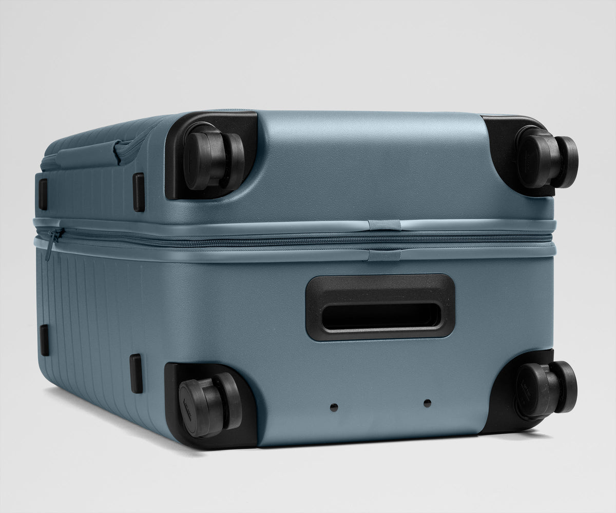 Topside Medium Trunk in Coast Blue