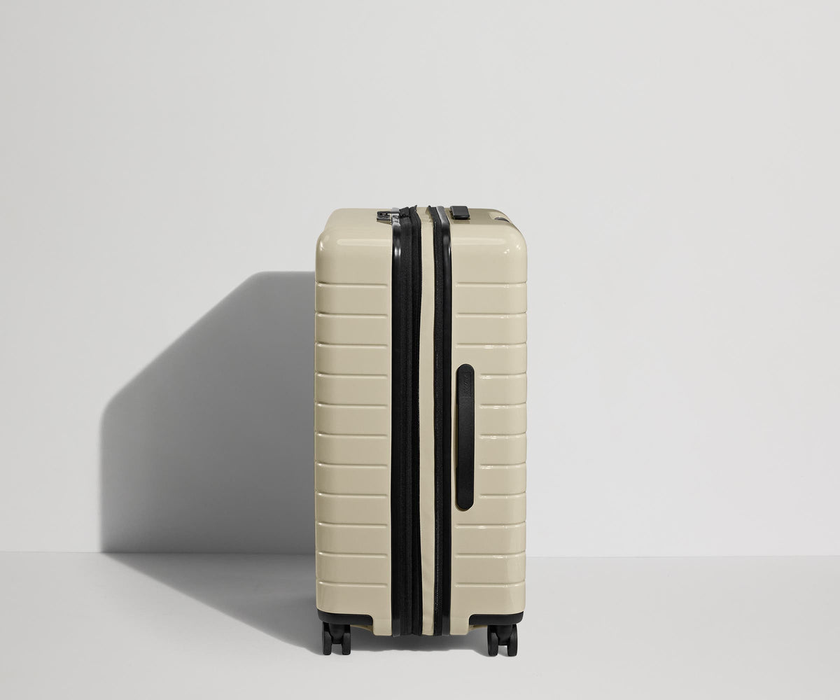 The Medium Flex in Salt White (Gloss)