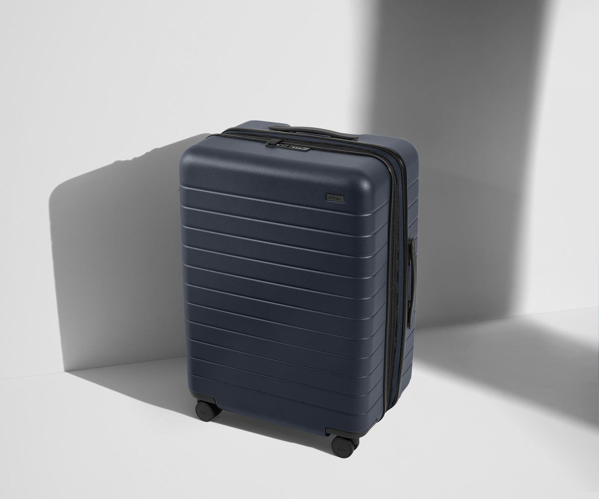 The Medium Flex in Navy Blue