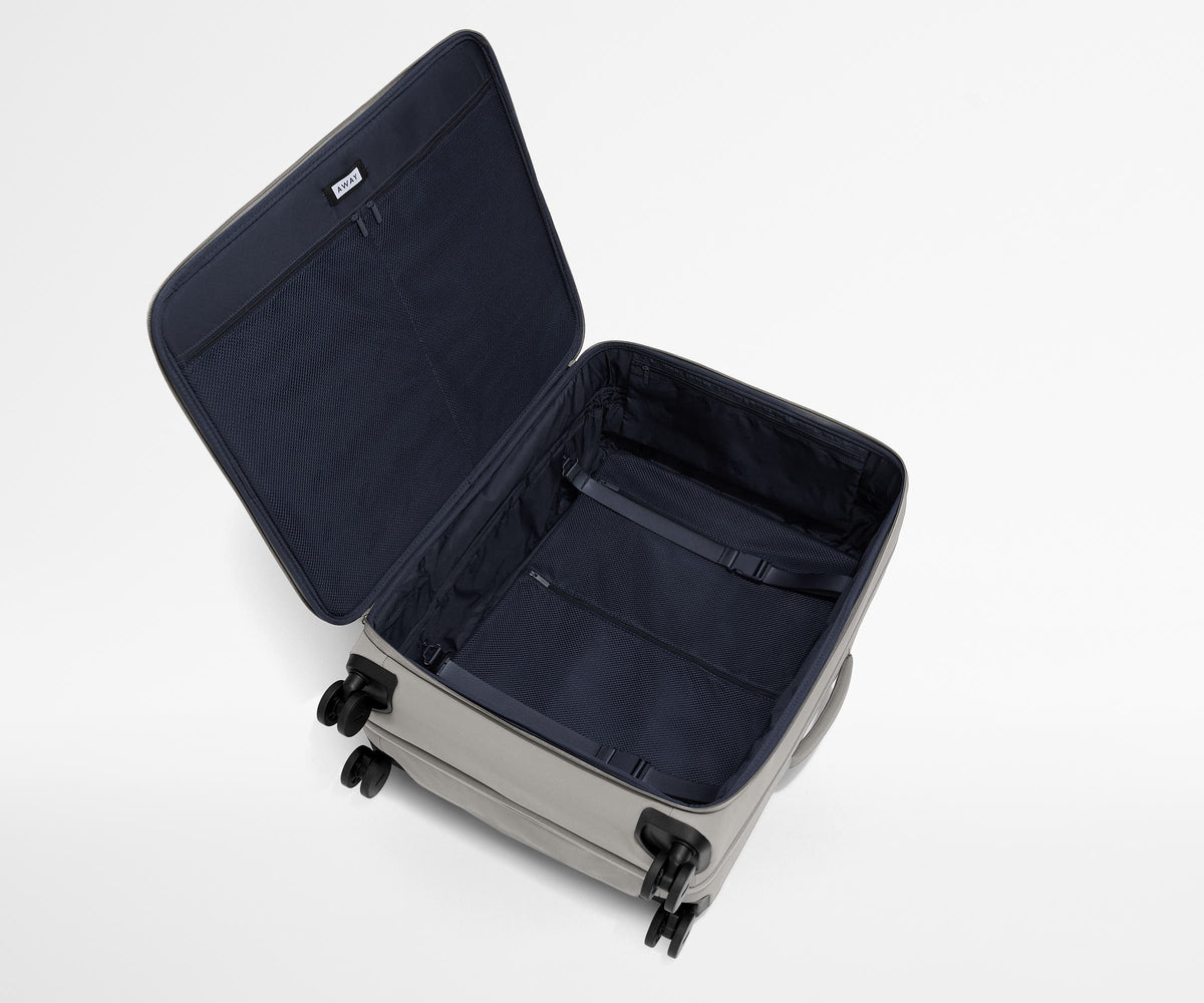Softside Large in Cloud Gray